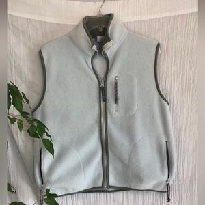 OLD NAVY size L light blue & gray accents with 3 pockets high neck, fleece vest